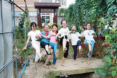 庆祝“中国农民丰收节” 学生体验趣味农事活动