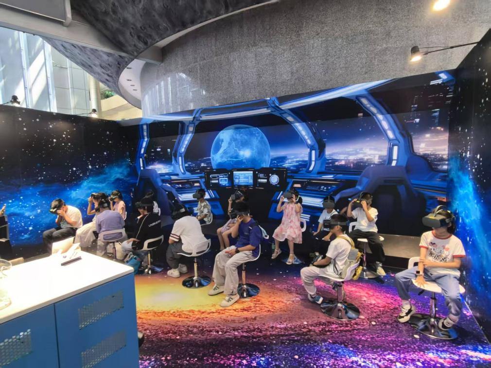 暑假溜娃新地标！全球首部天文科普VR大空间等你打卡