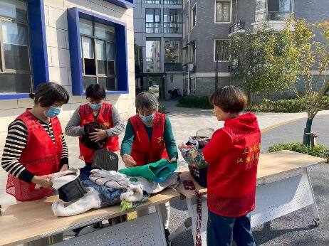 杭州萧山：旧衣重焕新爱，共筑温暖循环